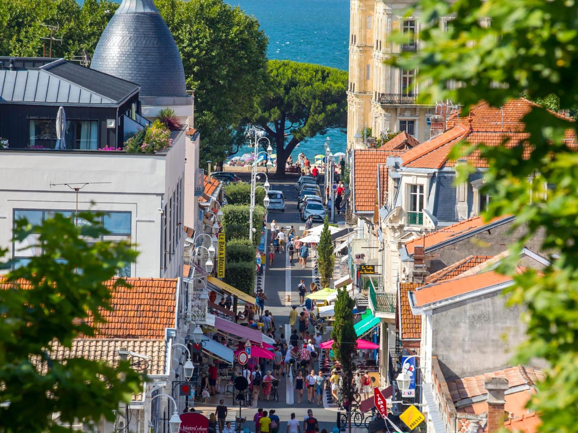 Arcachon Centre: Beau T2 53M² Avec Terrasse, Parking, Ascenseur, Proche Plage Et Commerces - Fr-1-420-93 Bagian luar foto